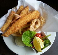 Commercial Hotel Bistro - South Australia Travel