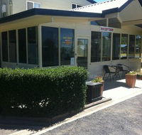 Poplar Caravan Park  Harry's Snack Shack - South Australia Travel