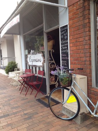 House Of Expressos - South Australia Travel 0