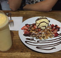 Clyde Treats Petite Yum - South Australia Travel