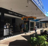 Coolangatta Pie Shop - South Australia Travel