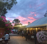 Old Canberra Inn - South Australia Travel