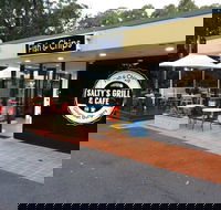 Salty's Grill  Cafe - South Australia Travel