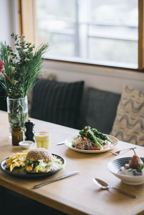 The Merri Table - South Australia Travel 0
