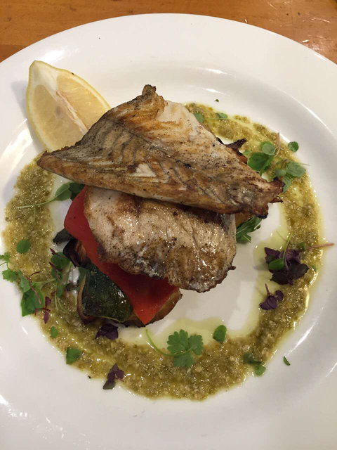 The Middle Pub - South Australia Travel 0