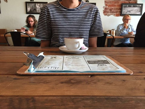 The Empire Cafe - South Australia Travel 0