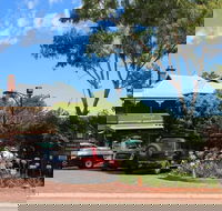 Mundaring Weir Hotel - South Australia Travel