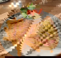 Bull and Bush - South Australia Travel