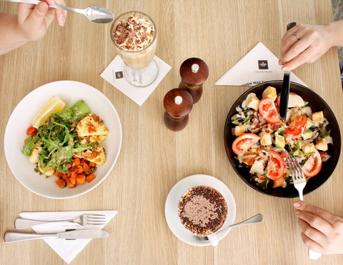 The Coffee Club - Biggera Waters - South Australia Travel 0