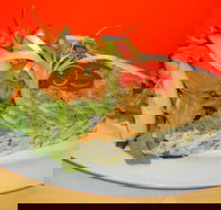 Pierres Golden Chicken - South Australia Travel