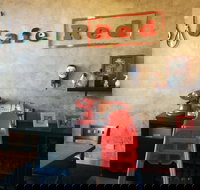 Cafe Red - South Australia Travel