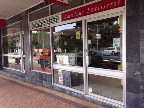 Amadeus Cafe Patisserie - South Australia Travel 0