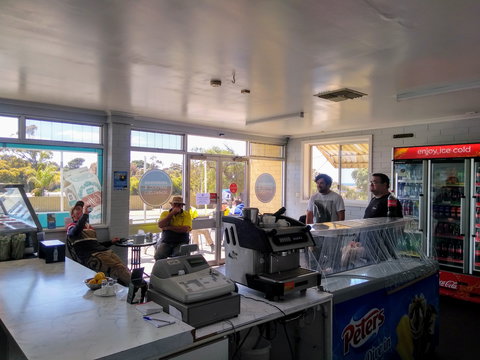 Ardrossan Seafood And Schnitzels - South Australia Travel 2