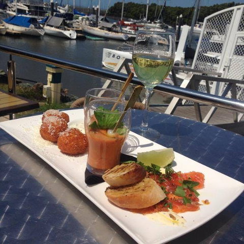 Queensland Cruising Yacht Club - South Australia Travel 0