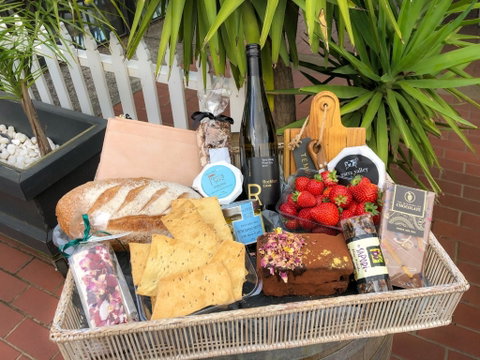 Rochford Wine And Grocery Delivery - South Australia Travel 1