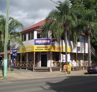 Queensland National Hotel - South Australia Travel
