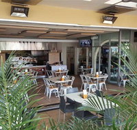 Caloundra Hotel - South Australia Travel