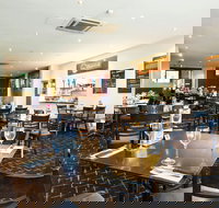 Holland Park Hotel - South Australia Travel