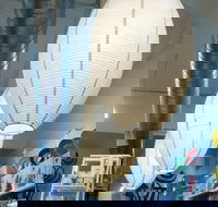 Thom Dick  Harry's - South Australia Travel