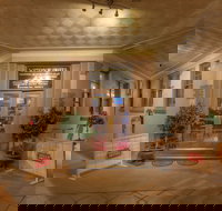 Miles Windsor Hotel - South Australia Travel