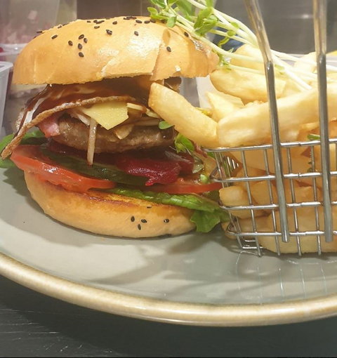 Manning River Hotel - South Australia Travel 1