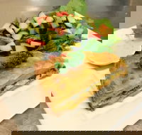 The Walnut Restaurant and Lounge Bar - South Australia Travel