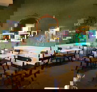 The Hunter Artisan Gallery and Cafe - South Australia Travel