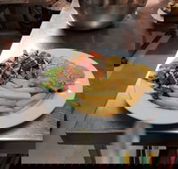 Esk Grand Hotel - South Australia Travel