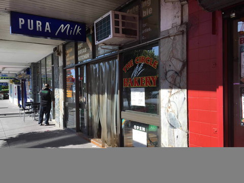 The Circle Bakery - South Australia Travel 0