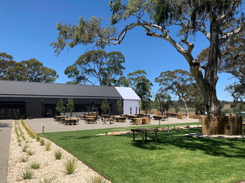 LOT.100 The Grocer - South Australia Travel 2