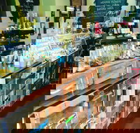 Cakes and Vases - South Australia Travel