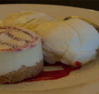 St George Tavern Hotel - South Australia Travel