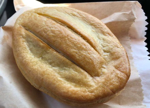 Kiwi Pie And Fried Chicken - South Australia Travel 0
