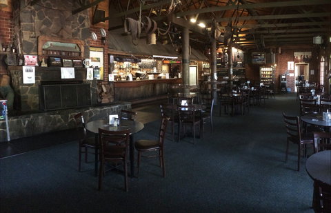 Murrumbateman Country Inn Bistro - South Australia Travel 0