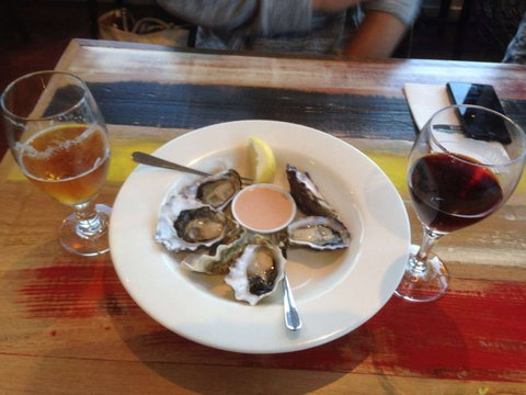 Saltshaker - South Australia Travel 0