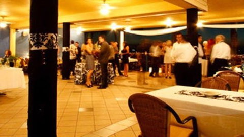 La Beach Restaurant - South Australia Travel 2