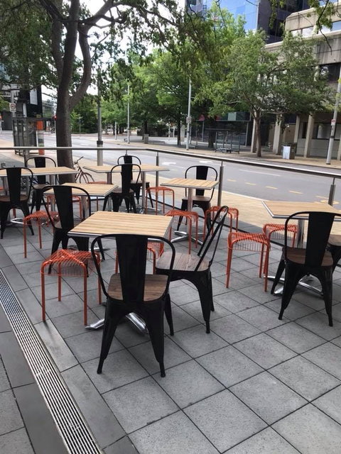 The Black Footed Pig - South Australia Travel 0