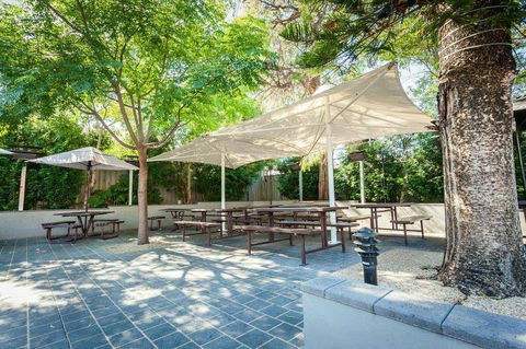 Oatley Hotel - South Australia Travel 0