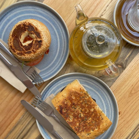 Tide Espresso Bar  - South Australia Travel 1