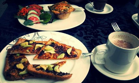 Artee Cafe - South Australia Travel 0