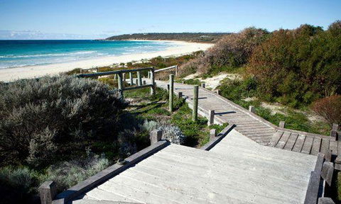 Lush Coffee Lounge - South Australia Travel 0