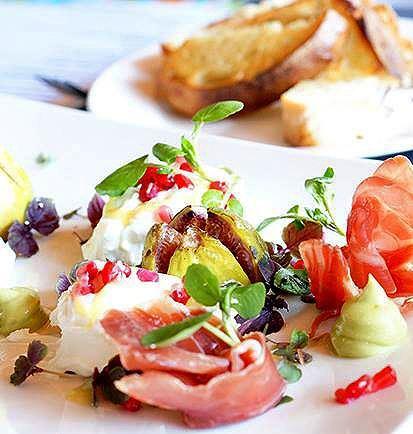 Lush Coffee Lounge - South Australia Travel 11