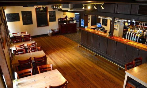 Caledonian Inn - South Australia Travel 5