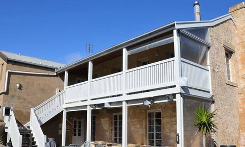 Caledonian Inn - South Australia Travel 6