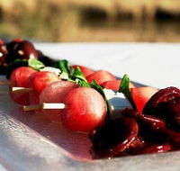 OMaras Hotel - South Australia Travel