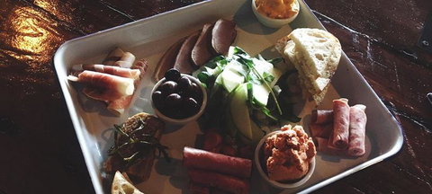 Brumby Bar & Grill - South Australia Travel 0