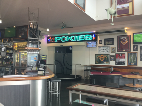 Sails Sports Bar - South Australia Travel 5