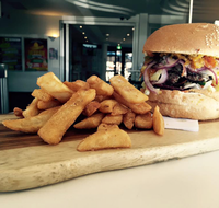 Premier Hotel - South Australia Travel