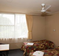 Dolphins Harbourside Hotel - South Australia Travel