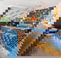 South Sailor Thirroul - South Australia Travel